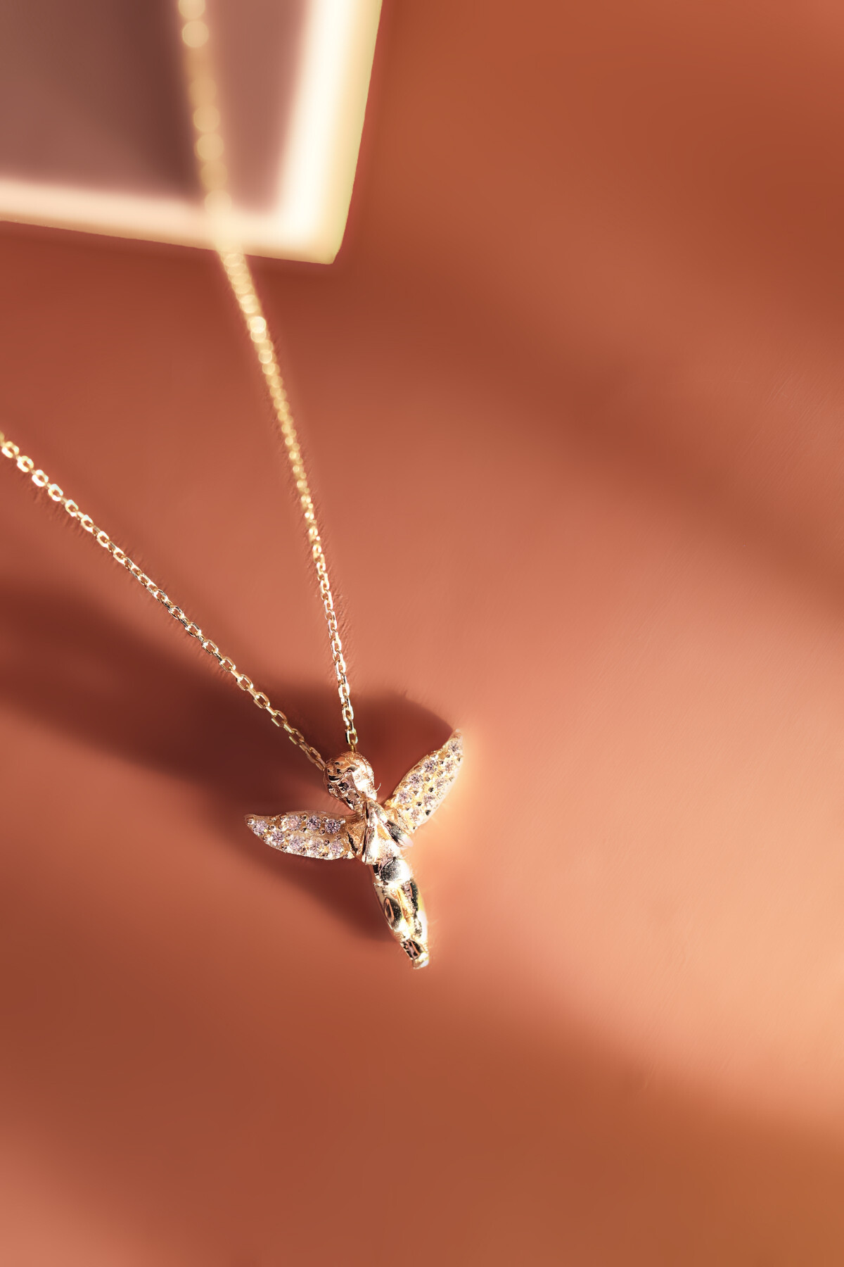 14 Ayar Altın Melek Kolye