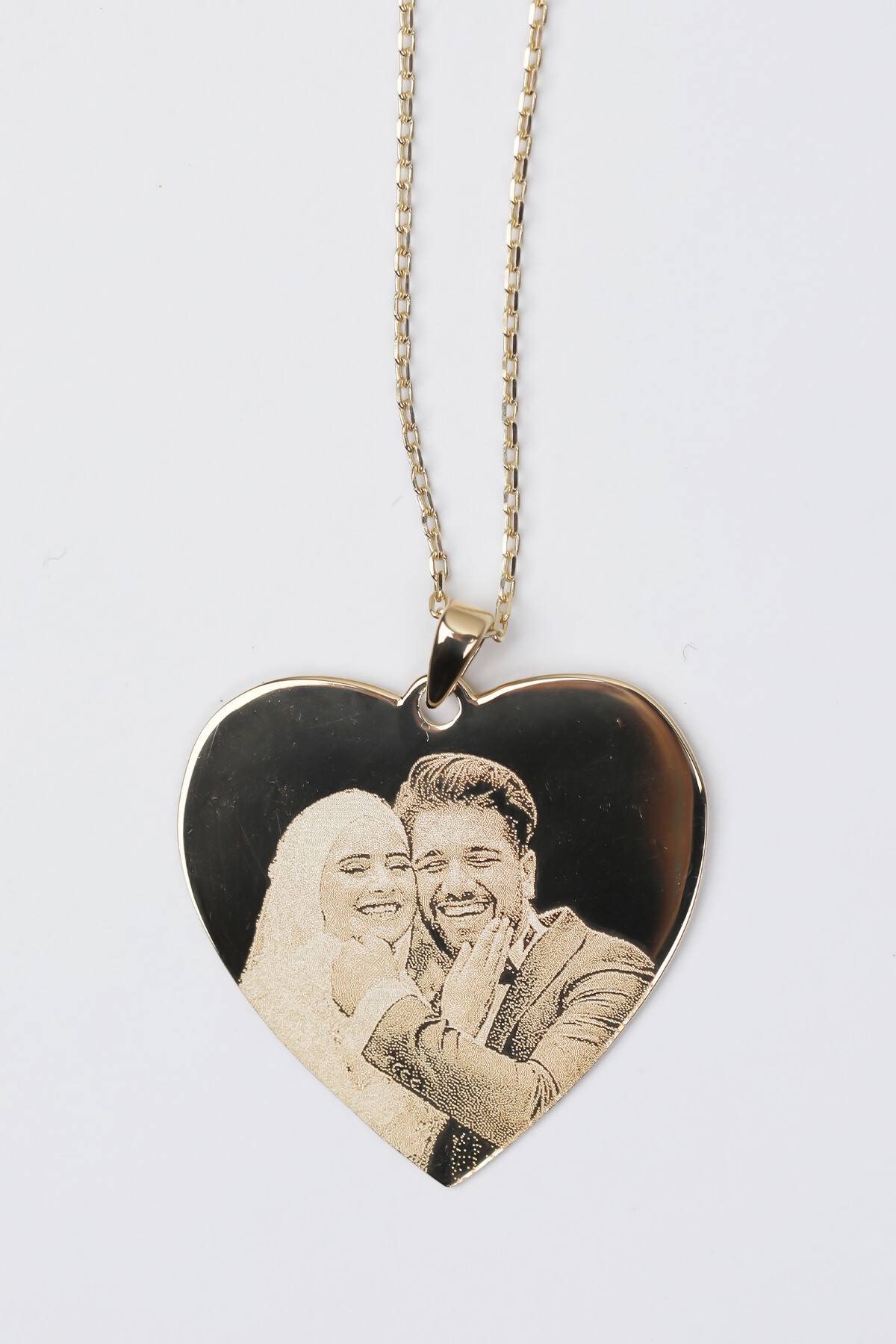 14 Ayar Altın Kalp Plaka Kolye