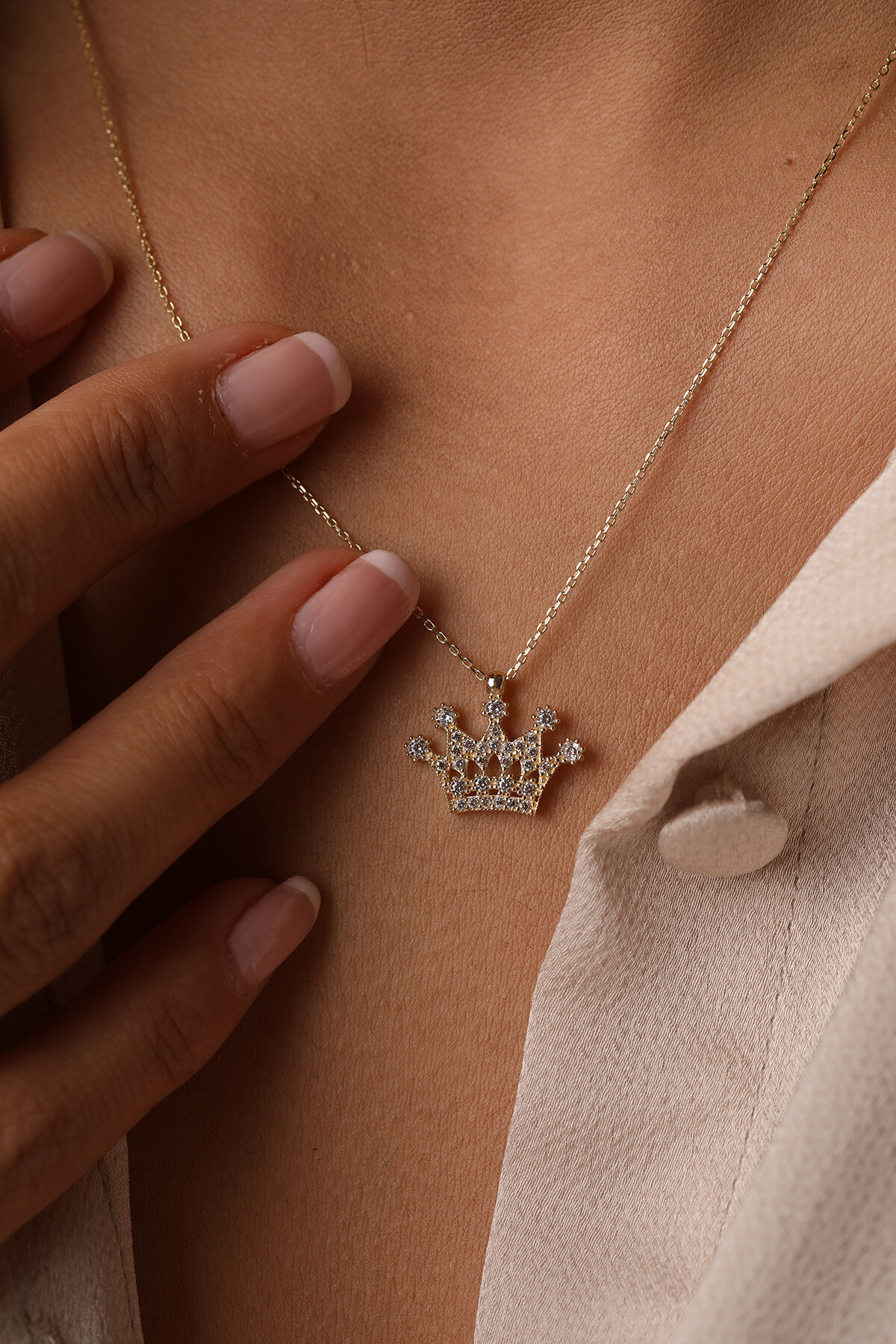 14 Ayar Altın Kral Tacı Kolye