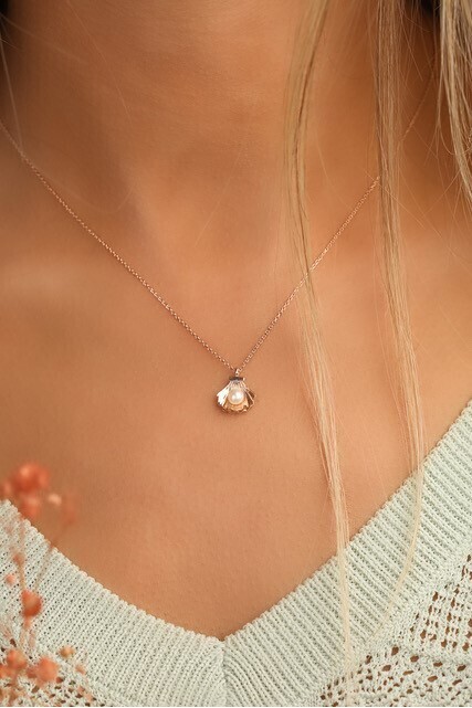 14 Ayar Altın Deniz Kabuğu Kolye