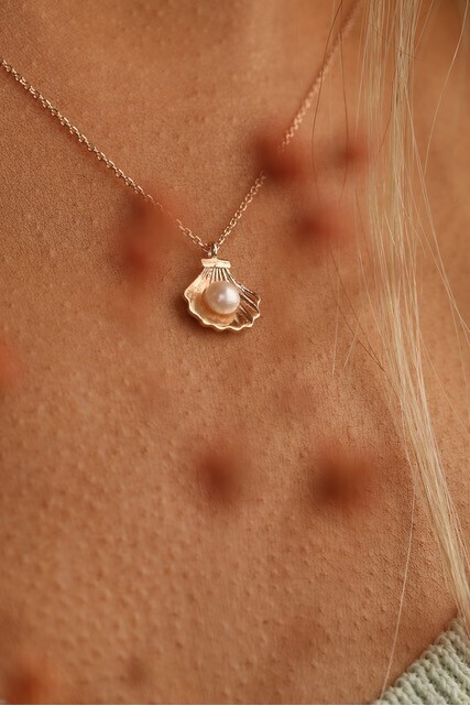 14 Ayar Altın Deniz Kabuğu Kolye