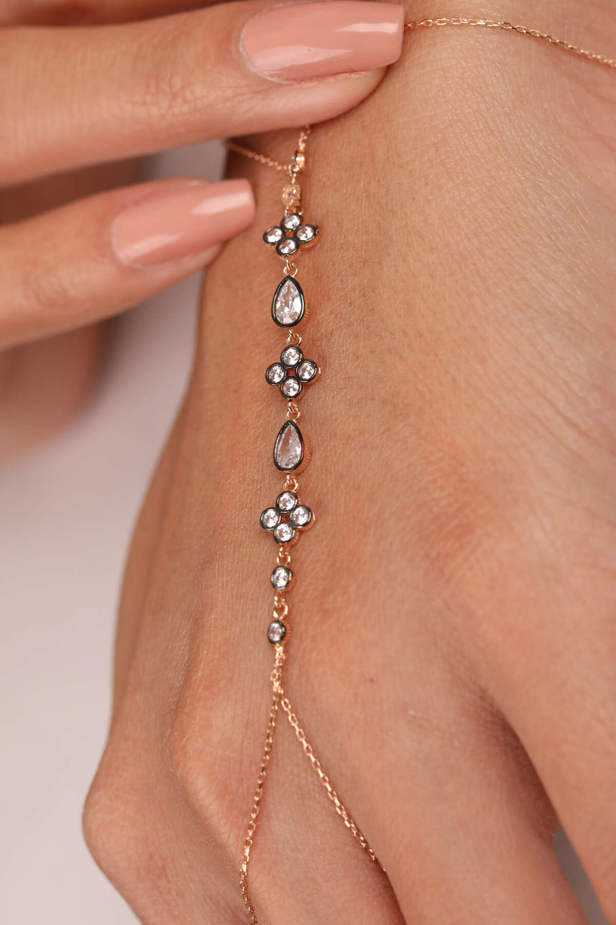 14 Ayar Altın Elmas Şahmeran