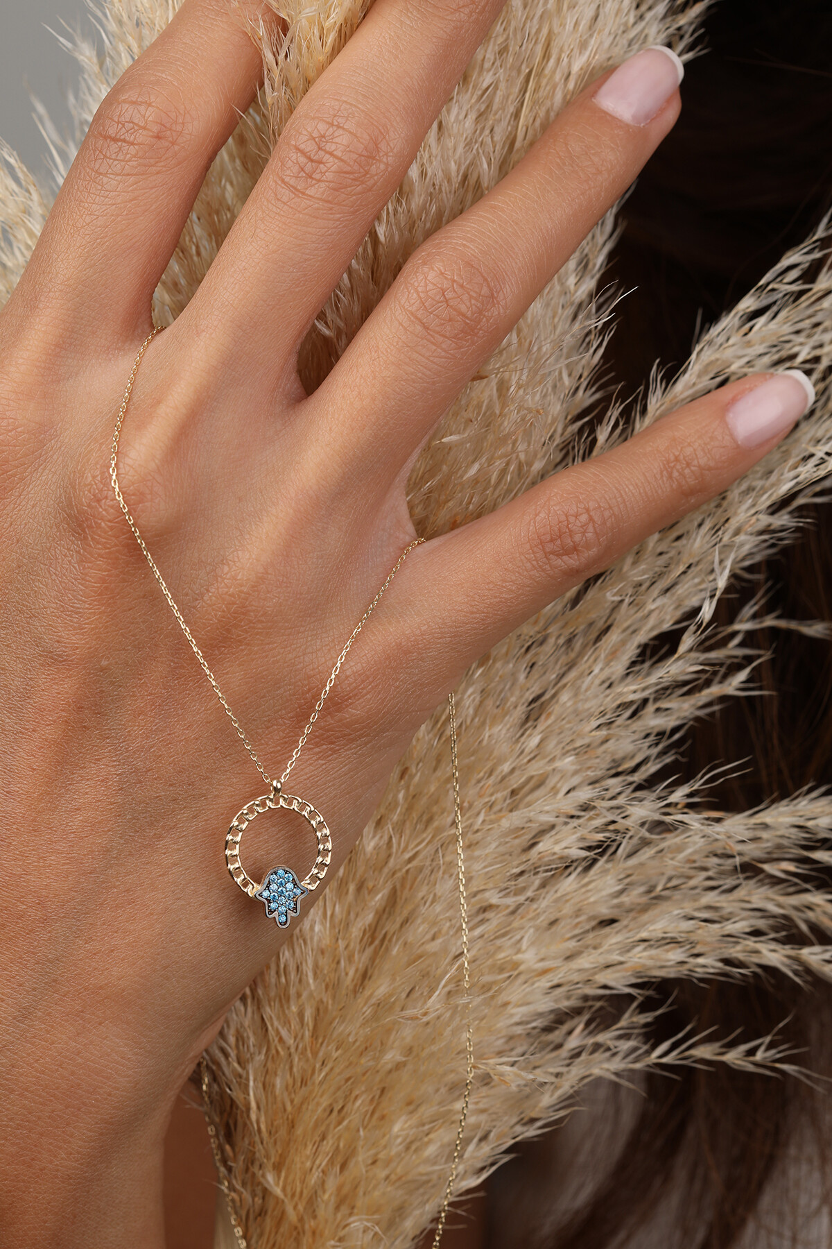 14 Ayar Altın Fatma Eli Kolye