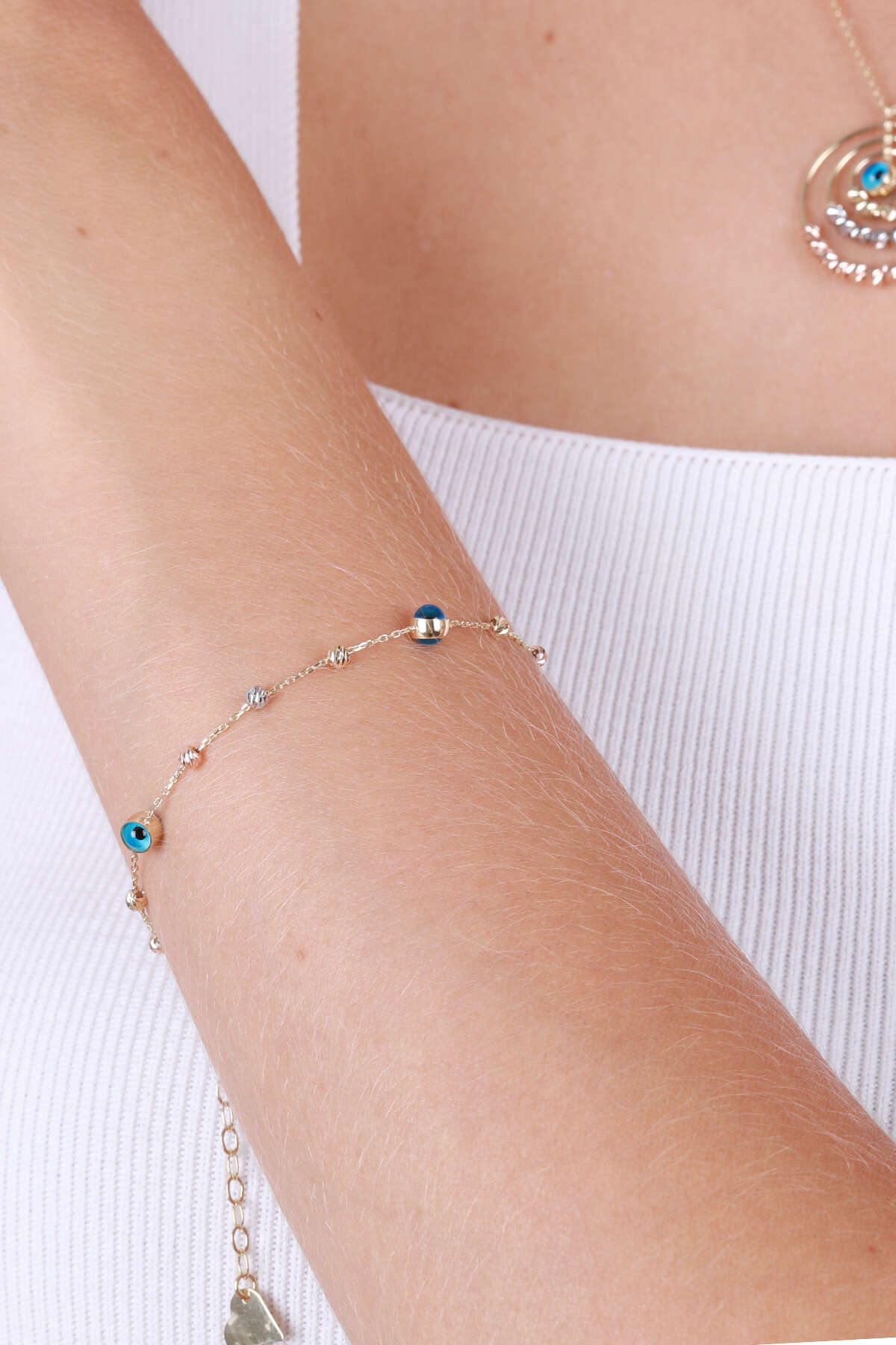 14 Ayar Altın Göz Bileklik