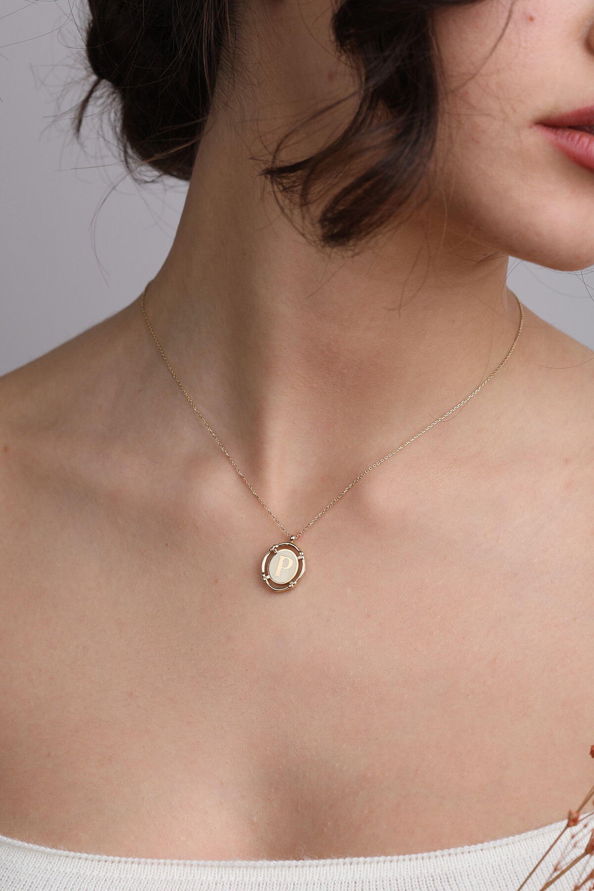 14 Ayar Altın Mineli Harf Kolye