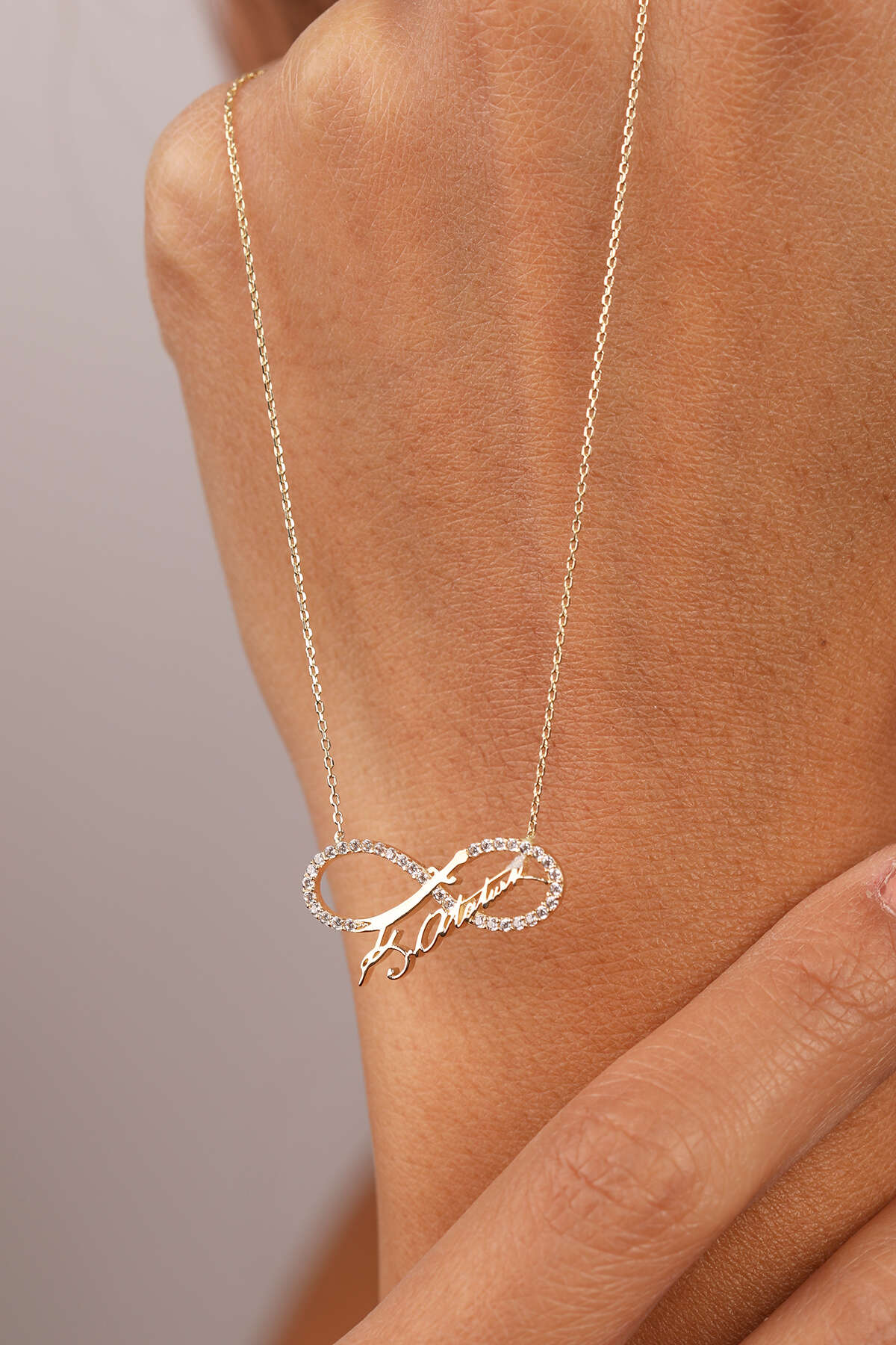 14 Ayar Altın İmzalı Sonsuzluk Kolye