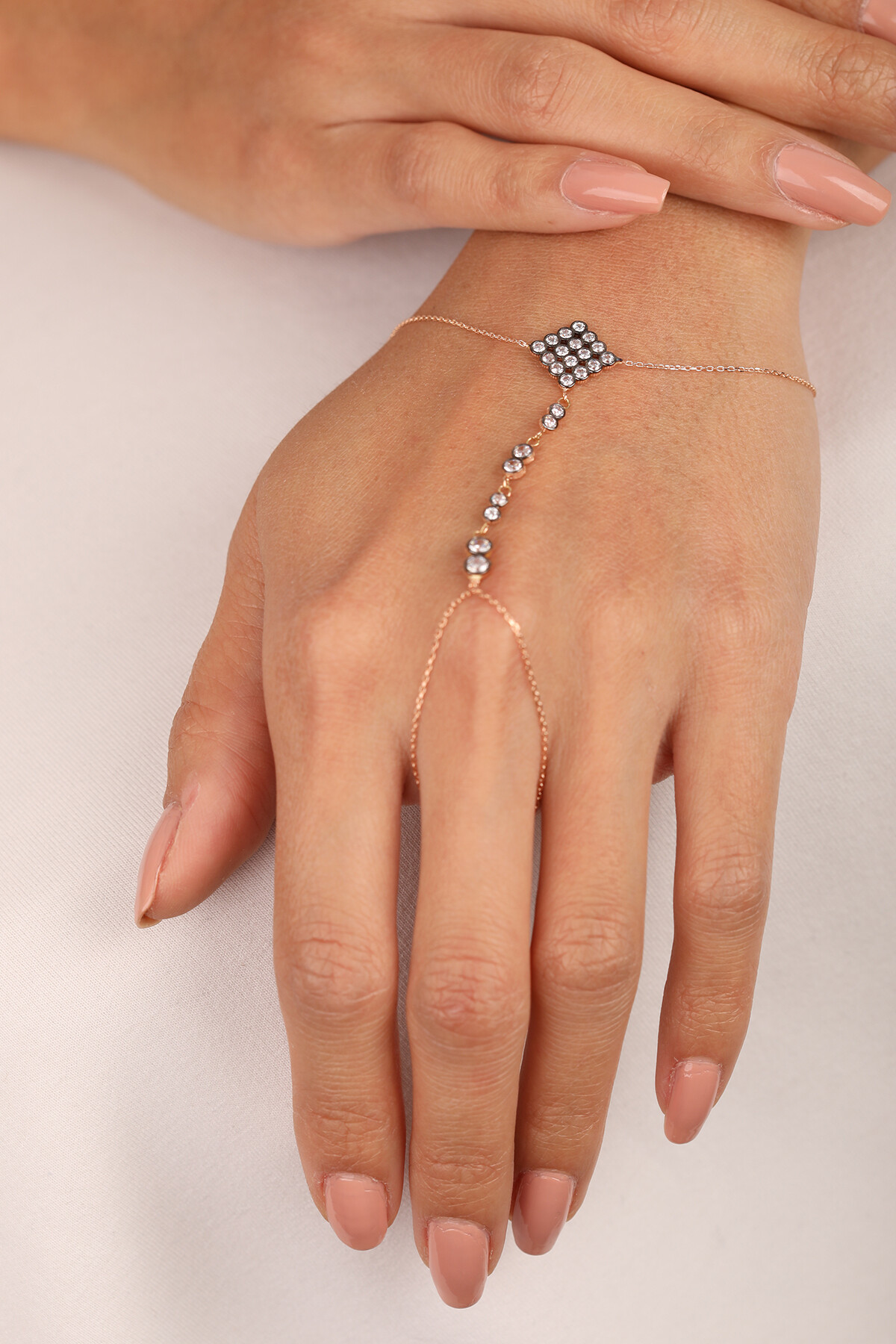 14 Ayar Altın Kare Şahmeran