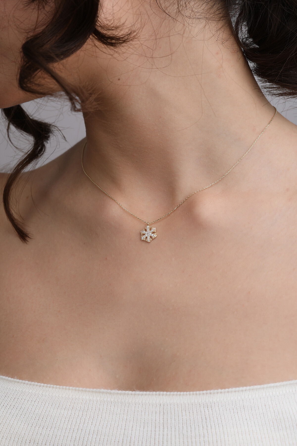 14 Ayar Altın Kartanesi Kolye