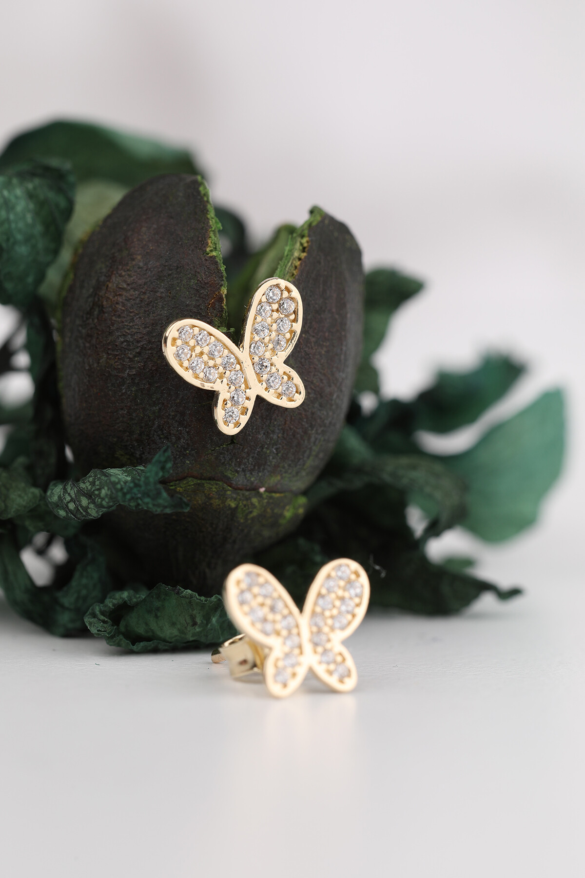 14 Ayar Altın Kelebek Küpe