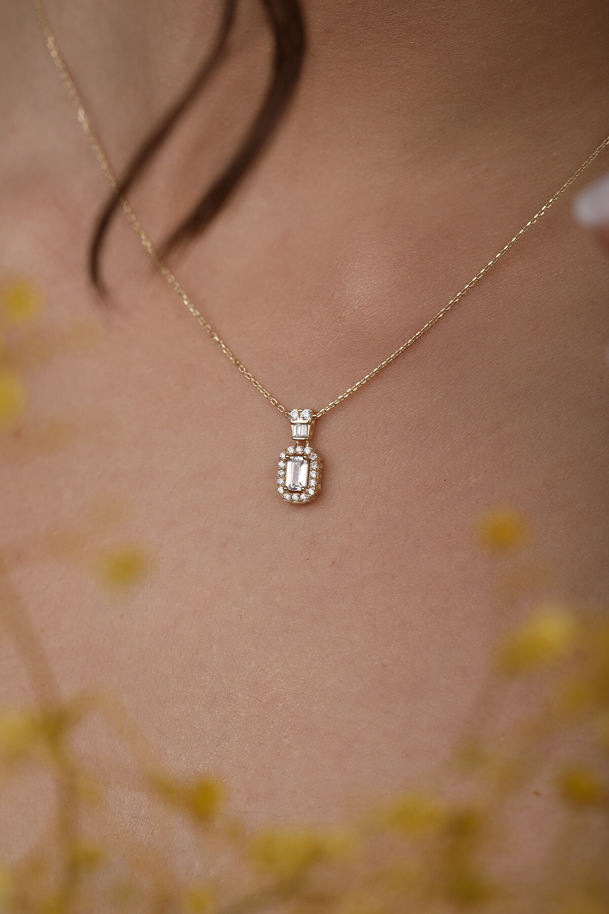 14 Ayar Altın Klasik Baget Kolye