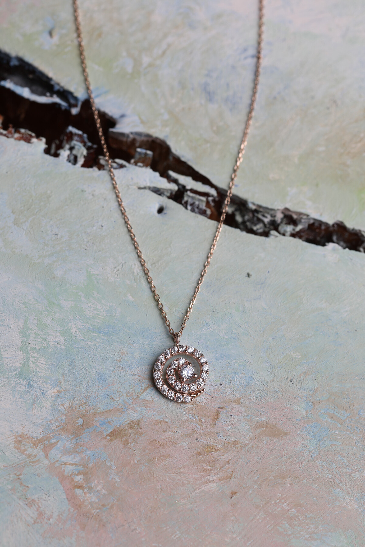 14 Ayar Lava Tektaş Kolye