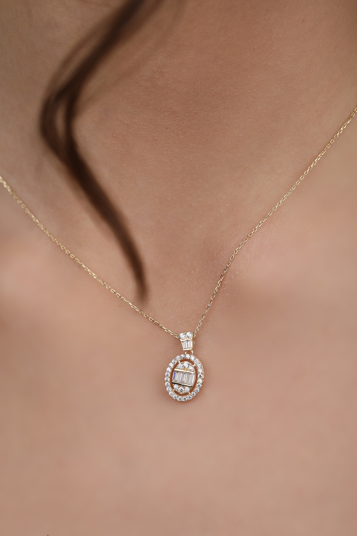 14 Ayar Altın Oval Fantezi Baget Kolye