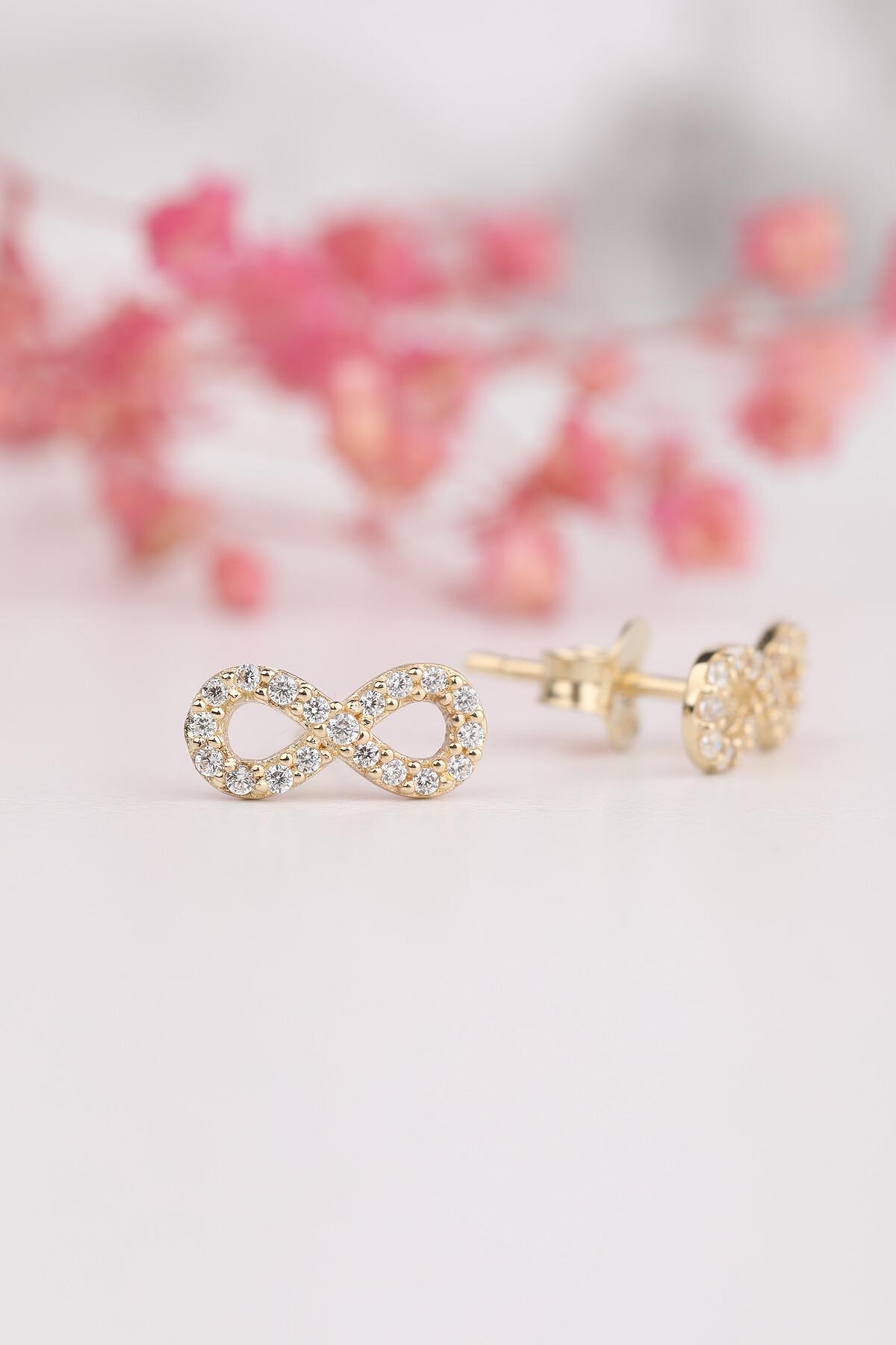 14 Ayar Altın Sonsuzluk Küpe