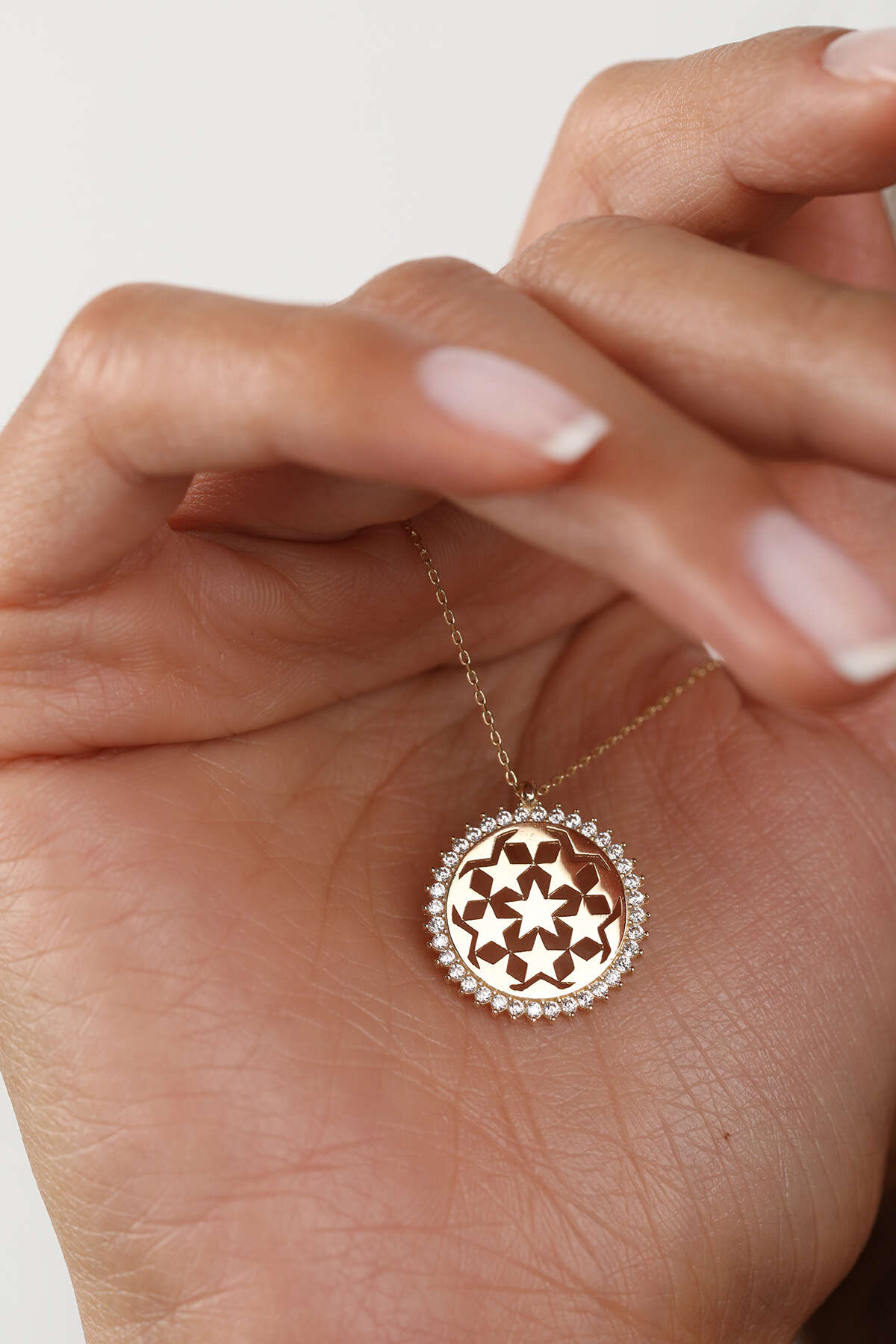 14 Ayar Altın Yıldız Yumağı Kolye