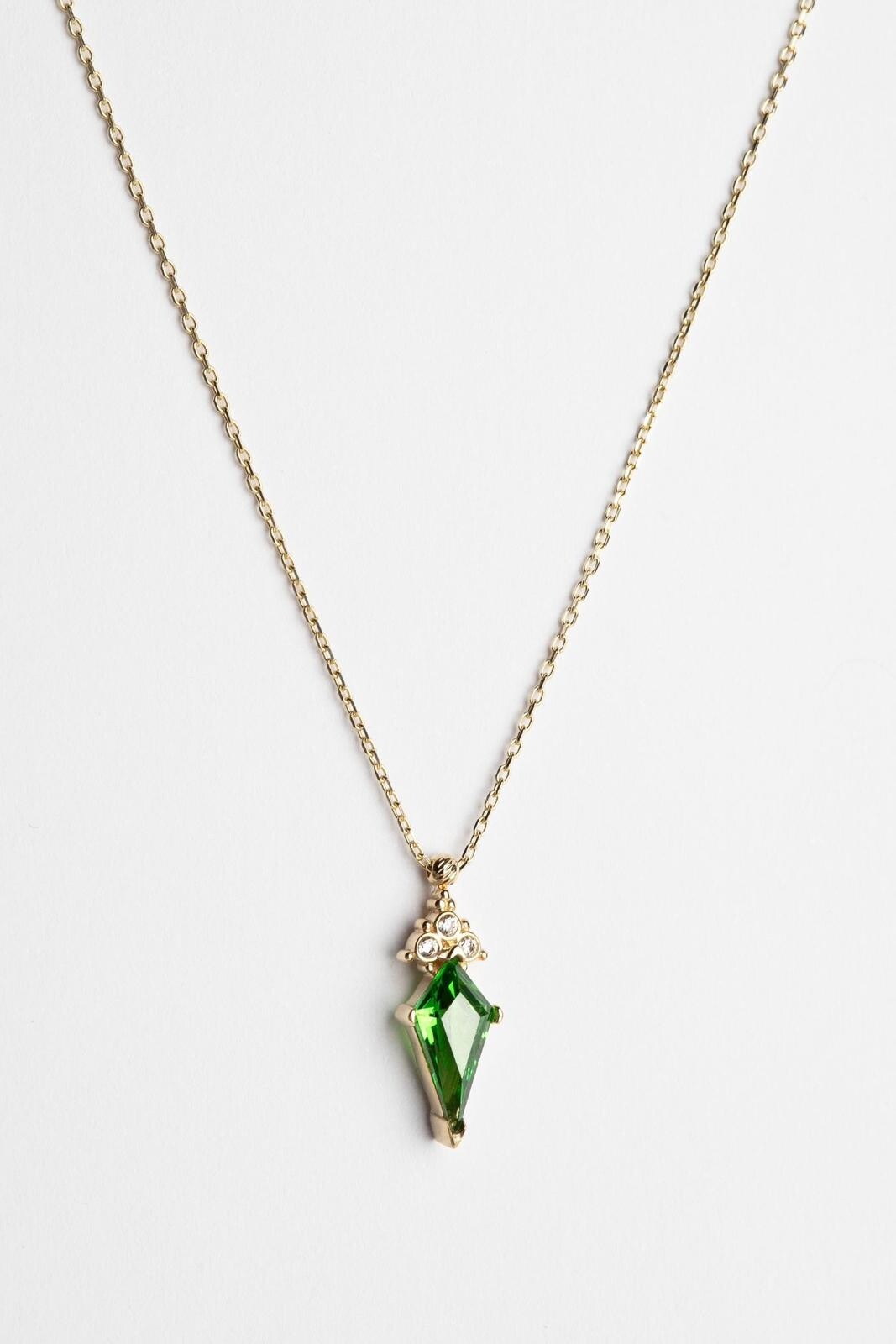 14 Ayar Altın Mor Taşlı Kolye