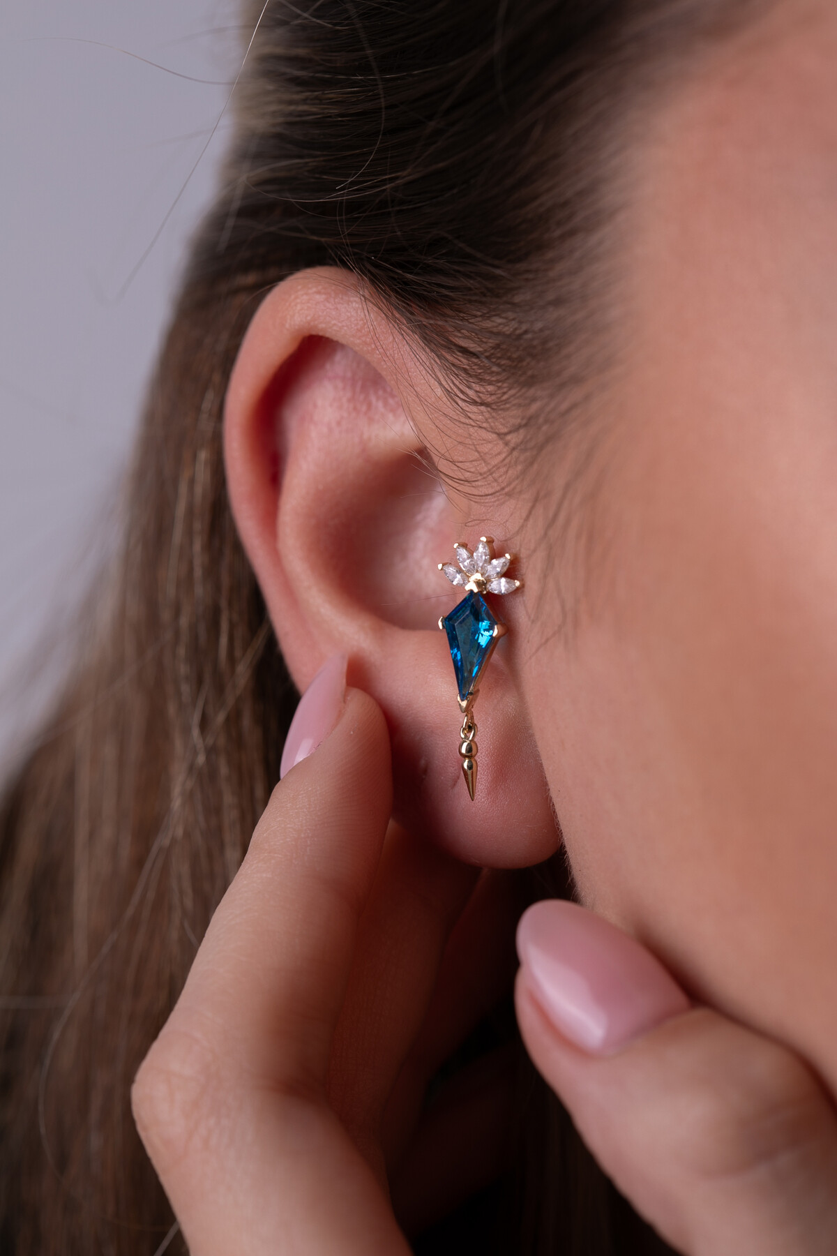 14 Ayar Altın Mavi Taş Küpe