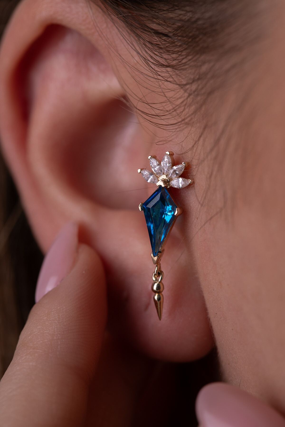 14 Ayar Altın Mavi Taş Küpe