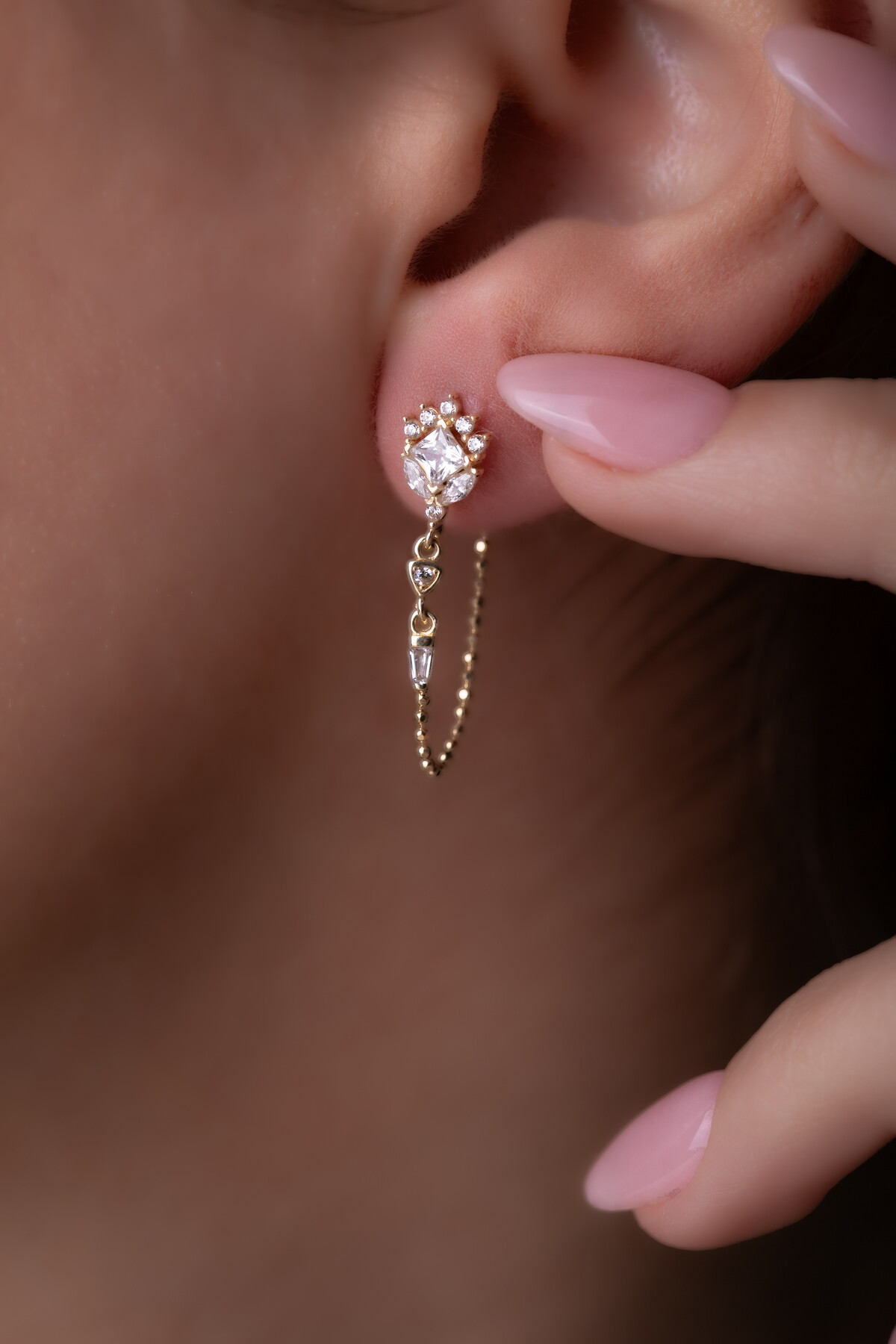 14 Ayar Atın Zincir Sallantılı Küpe