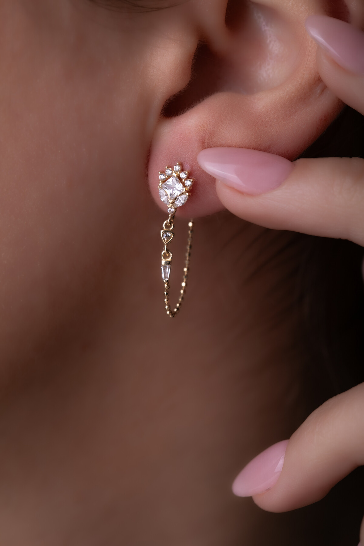 14 Ayar Atın Zincir Sallantılı Küpe