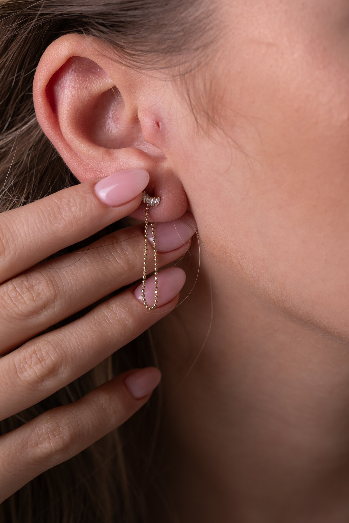 14 Ayar Altın Zincir Sallantılı Küpe