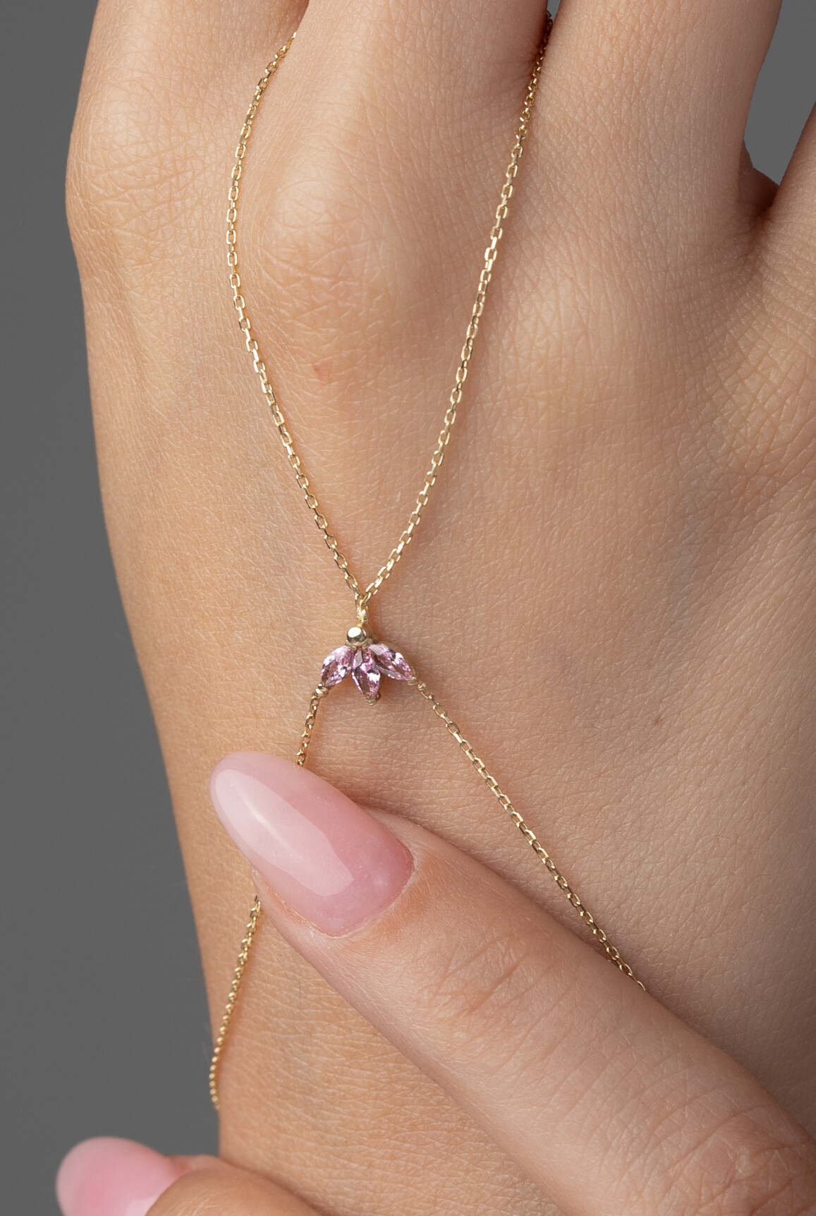 14 Ayar Altın Lotus Şahmeran