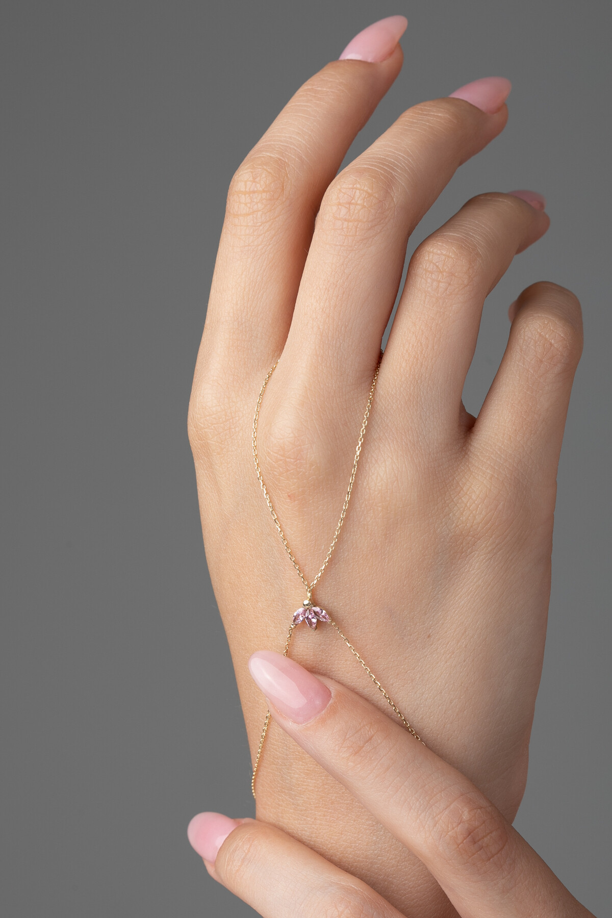 14 Ayar Altın Lotus Şahmeran