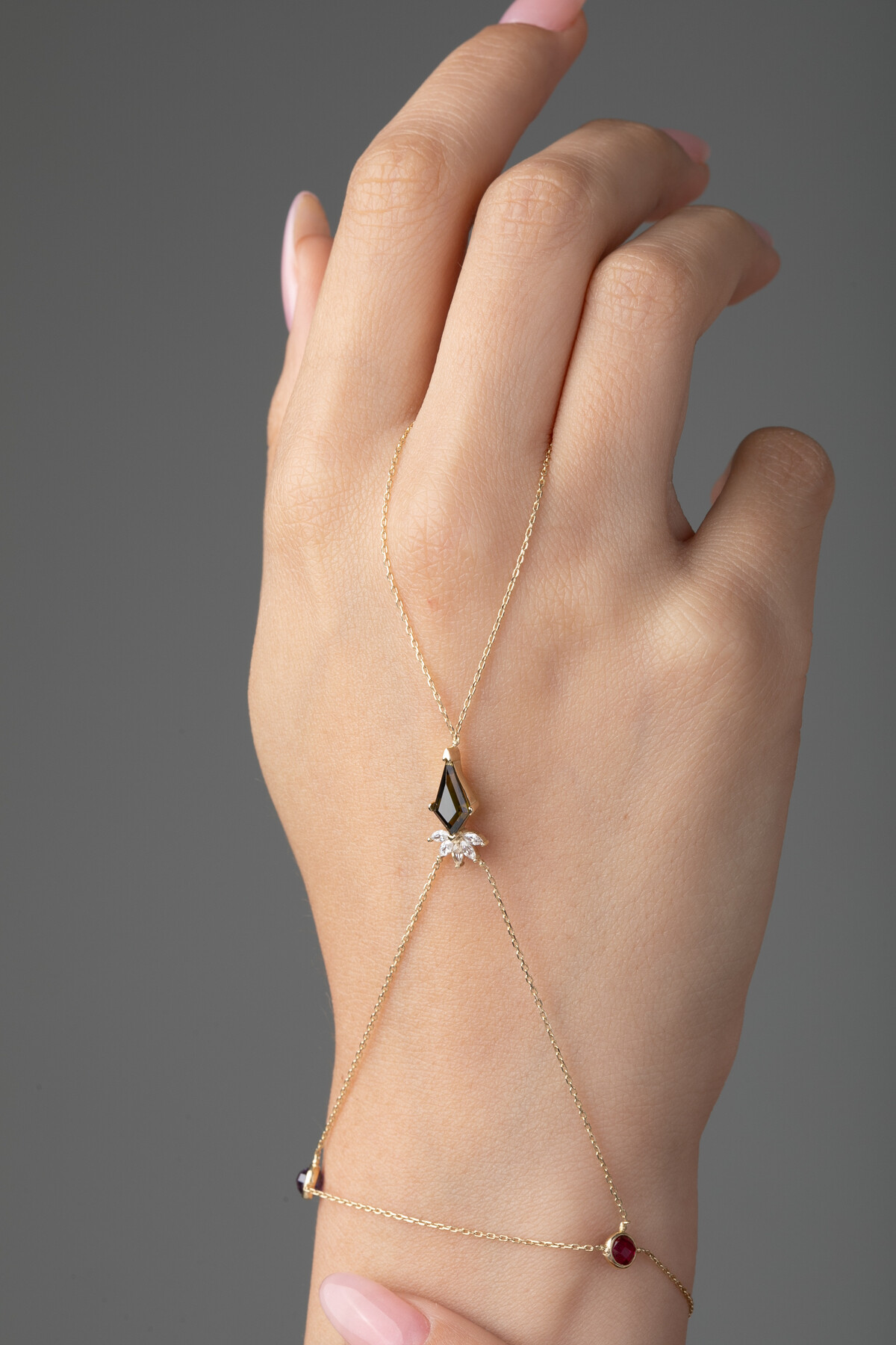 14 Ayar Altın Markis Taş Şahmeran