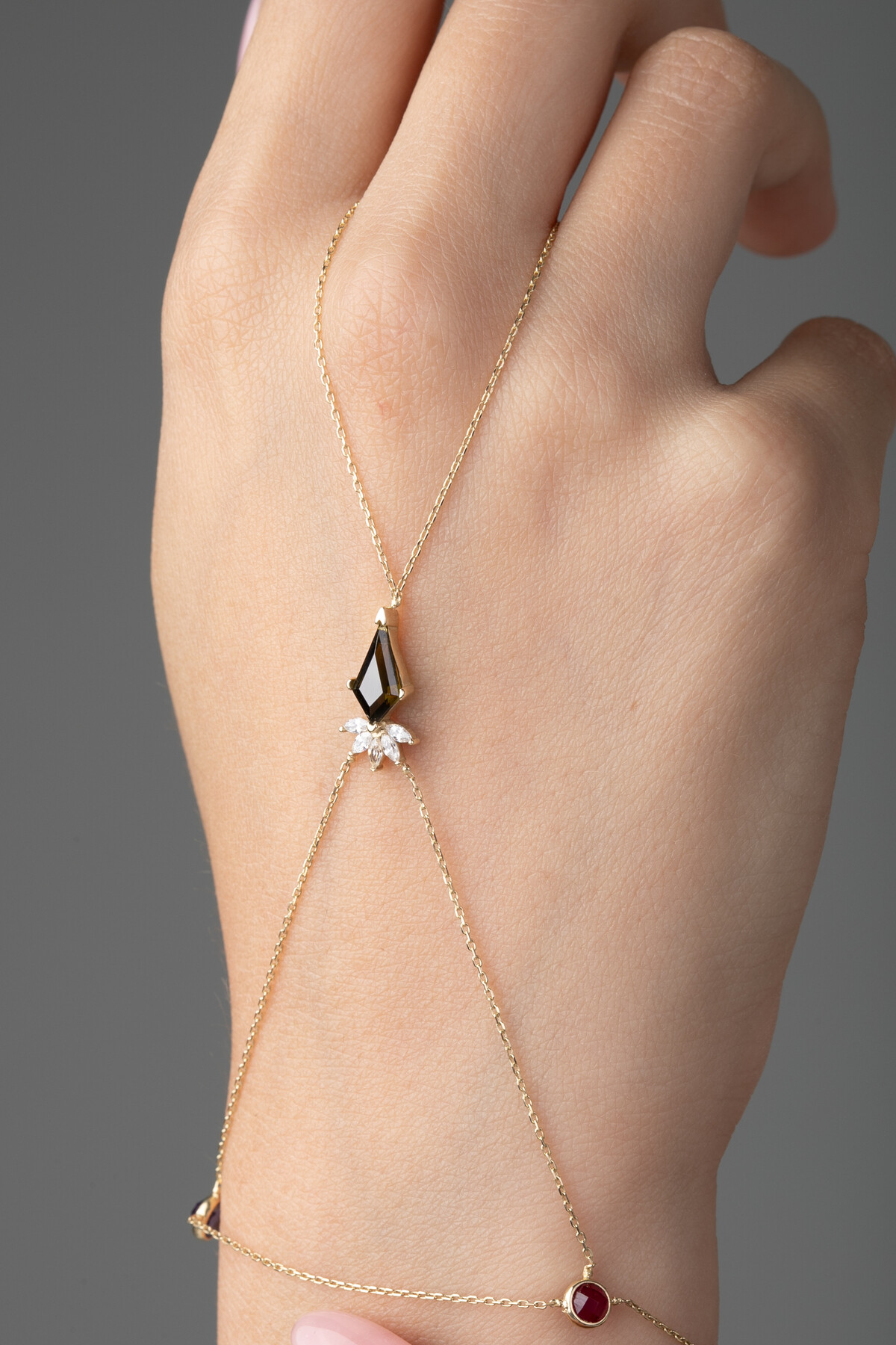 14 Ayar Altın Markis Taş Şahmeran