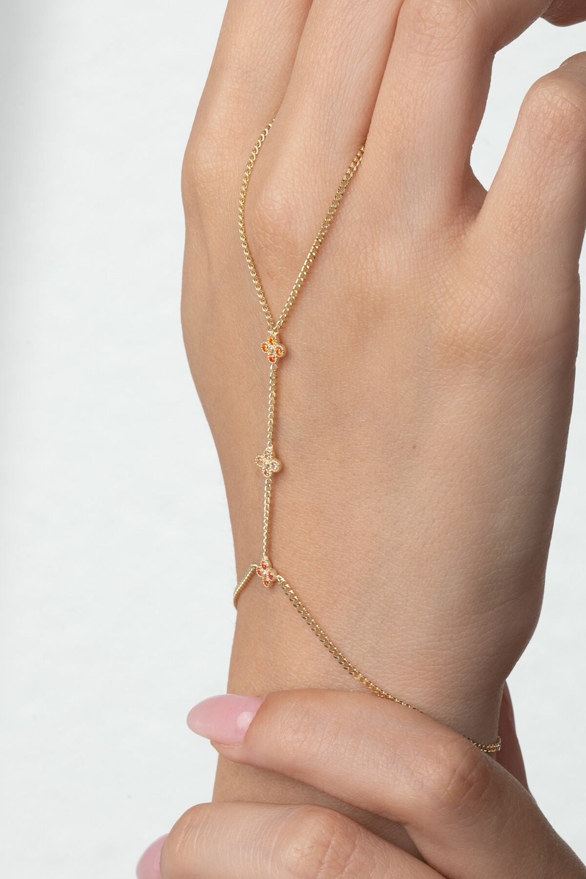 14 Ayar Altın Yonca Şahmeran