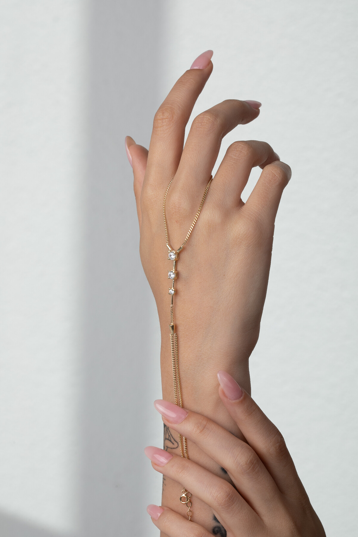 14 Ayar Altın Tektaş Sıralı Şahmeran