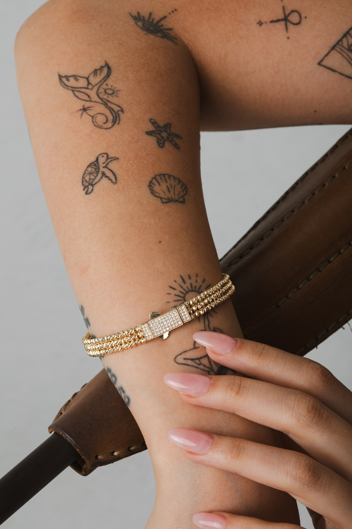 14 Ayar Altın Dorika Kelepçe