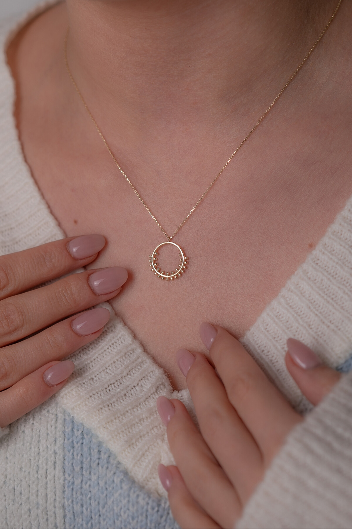 14 Ayar Altın Güverseli Kolye