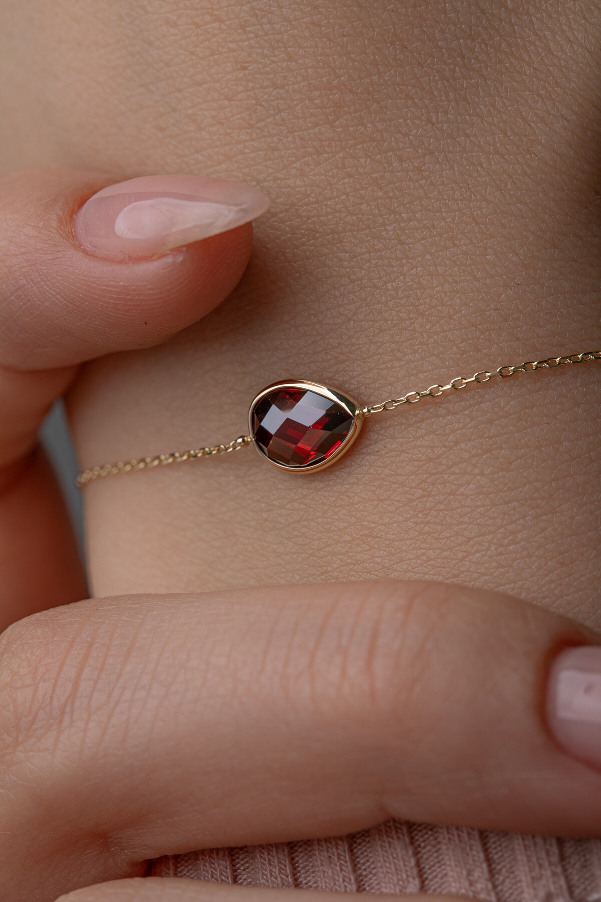 14 Ayar Altın Kırmızı Damla Taş Bileklik