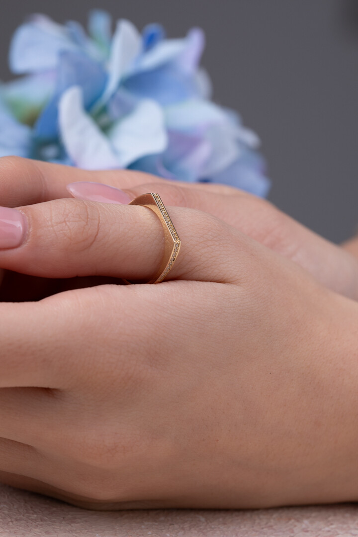 14 Ayar Altın Çizgi Yüzük