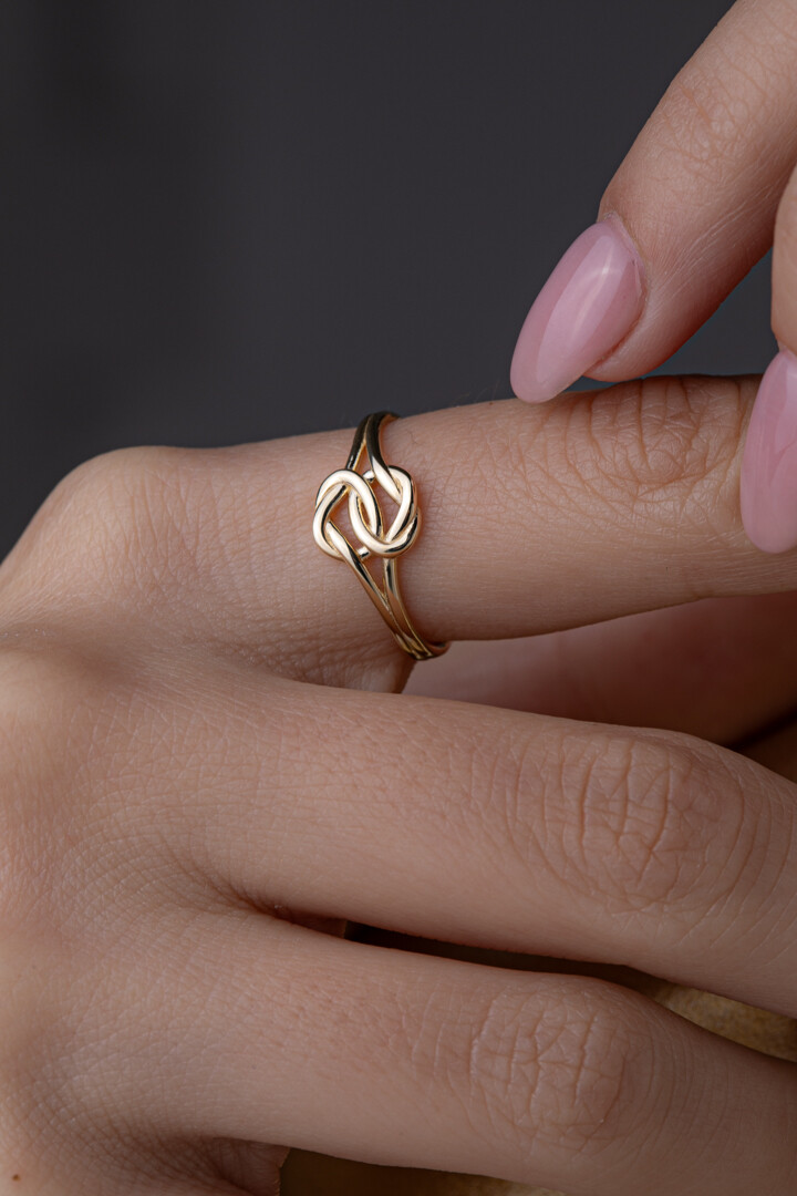 14 Ayar Altın Düğüm Yüzük