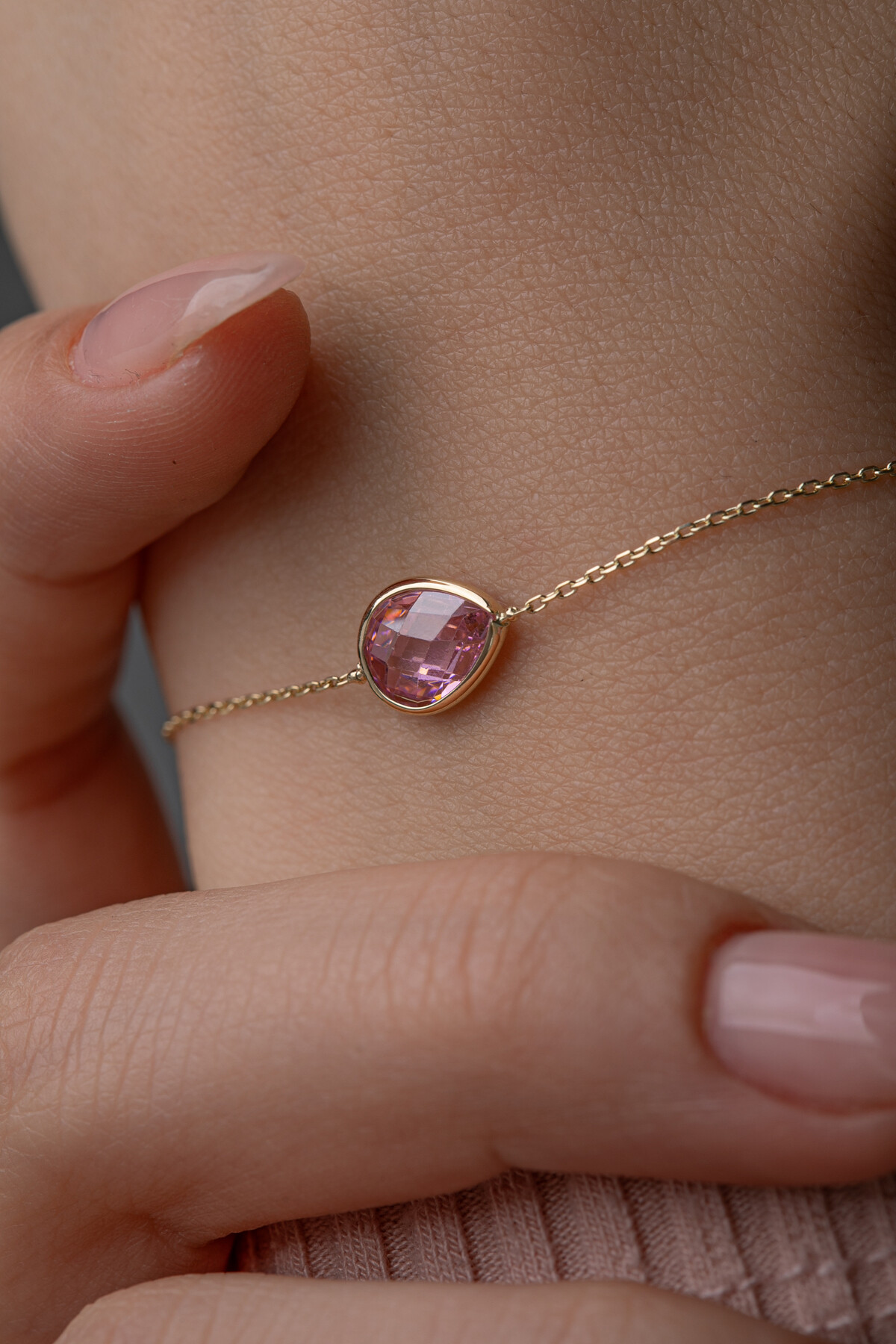 14 Ayar Altın Pembe Damla Taş Bileklik