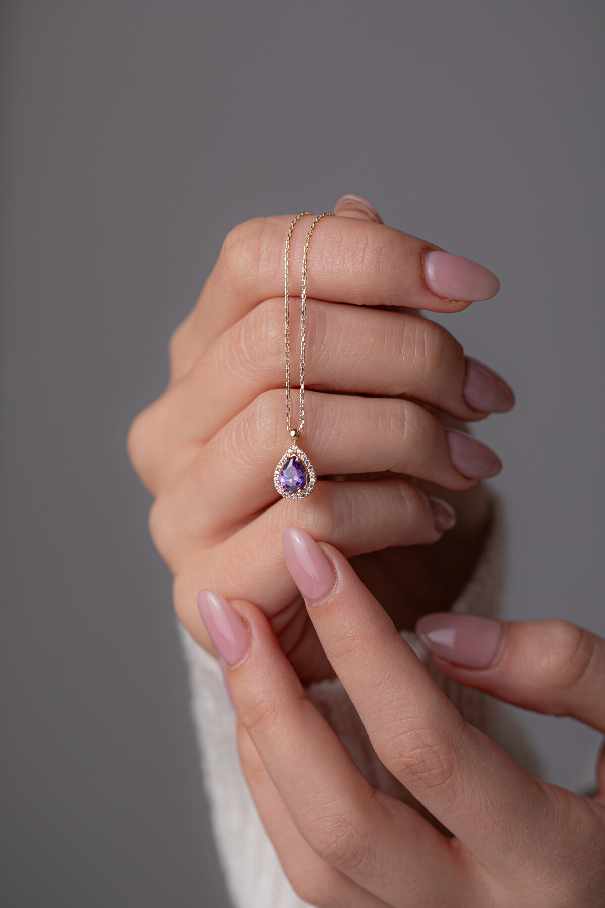 14 Ayar Altın Mor Taş Kolye