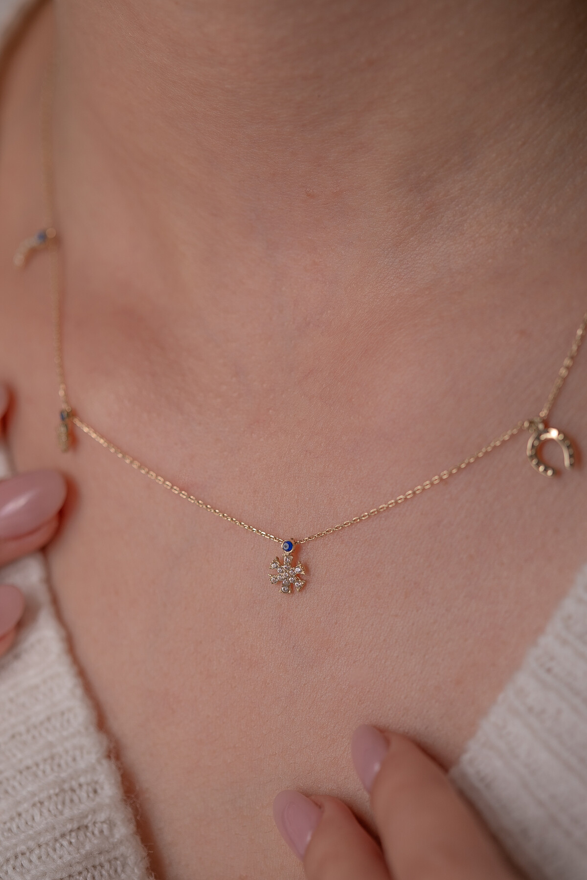 14 Ayar Altın Şans Kolye