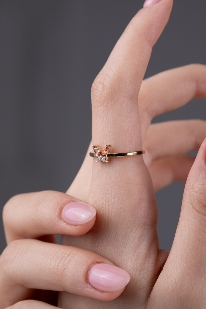 14 Ayar Altın Taş Kelebek Yüzük