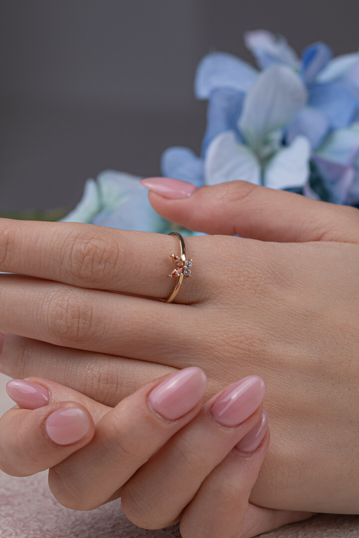 14 Ayar Altın Taş Kelebek Yüzük