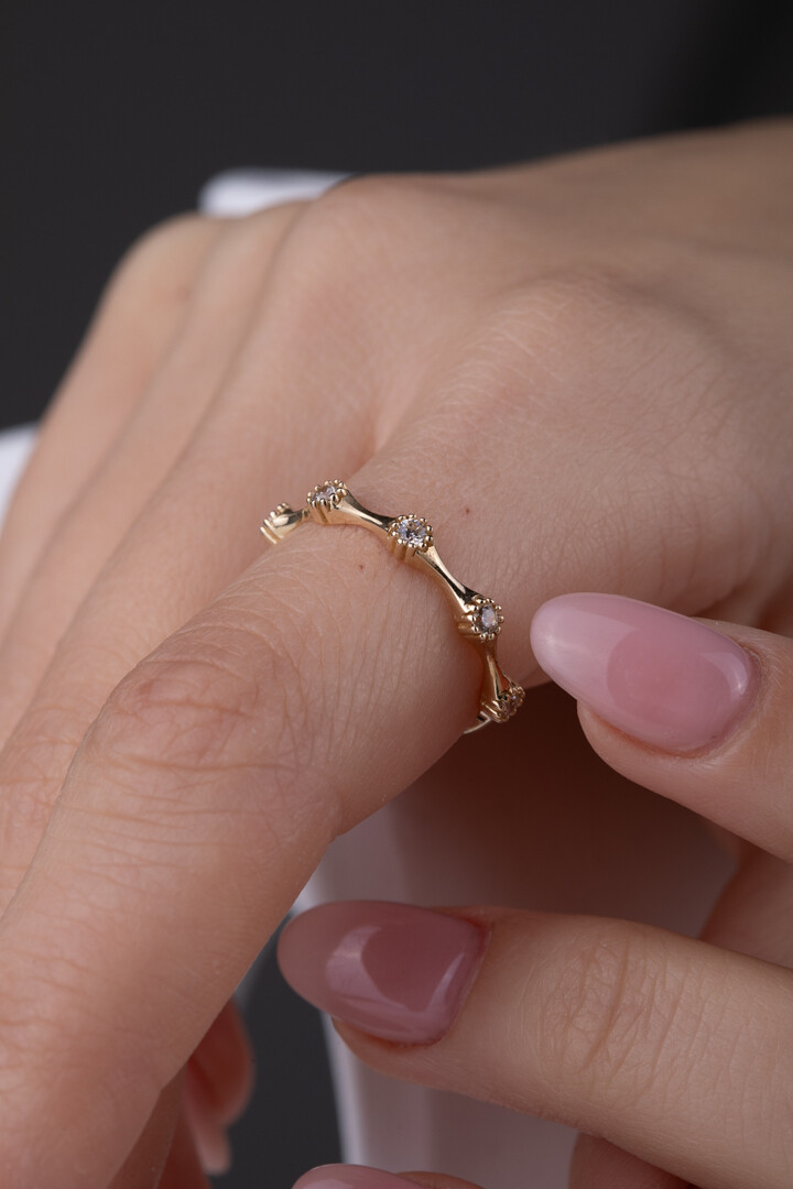 14 Ayar Altın Tasarım Taşlı Yüzük