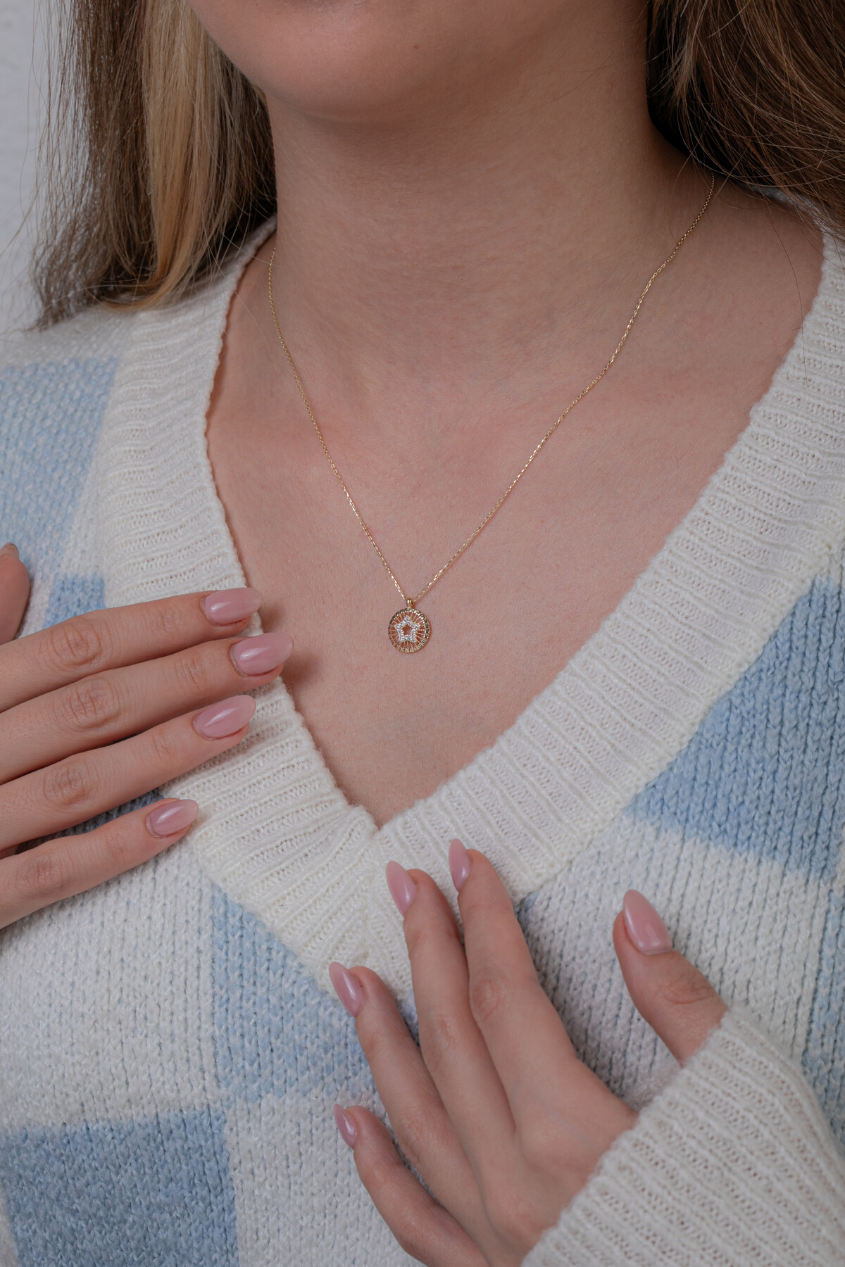 14 Ayar Altın Yıldız Kolye