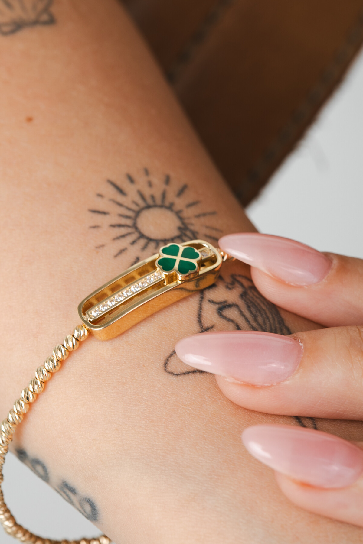 14 Ayar Altın Yonca Kelepçe