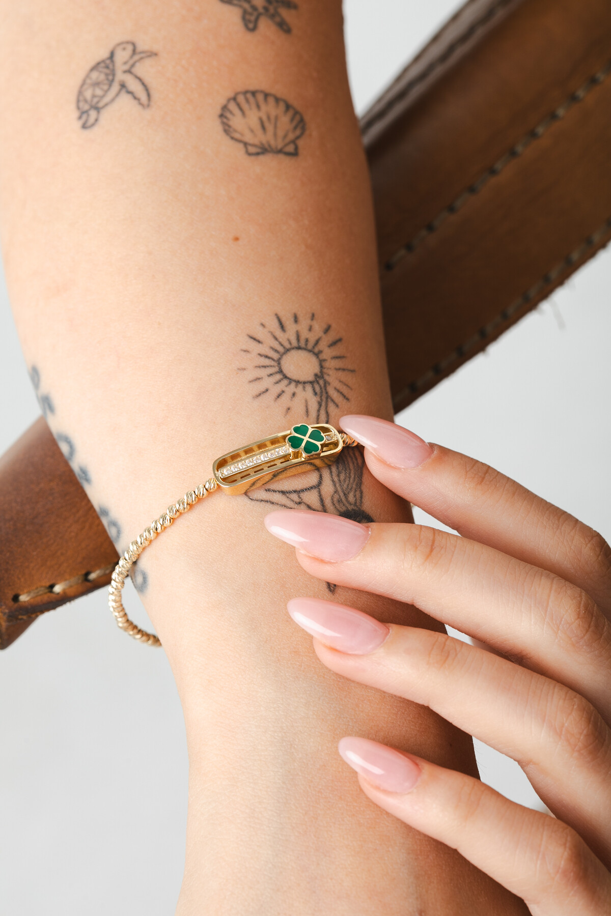 14 Ayar Altın Yonca Kelepçe