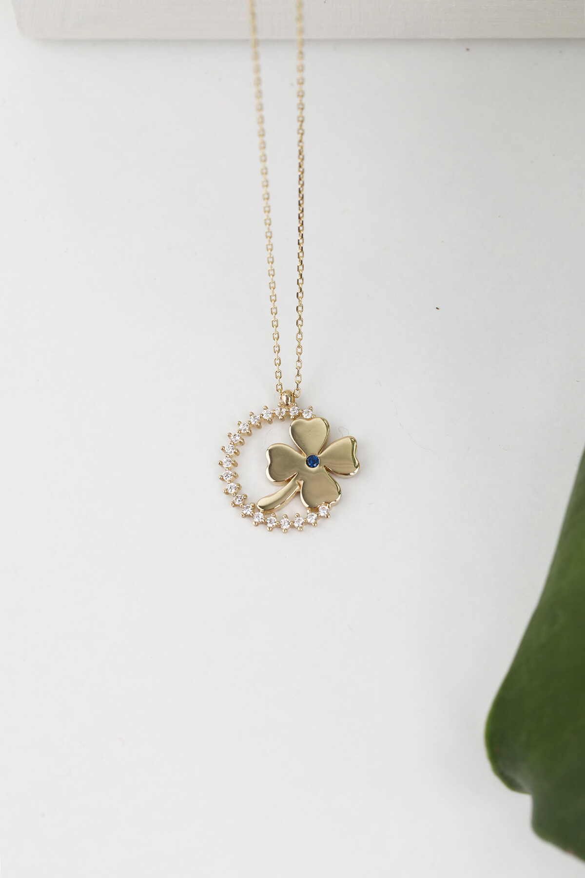 14 Ayar Altın Yonca Kolye