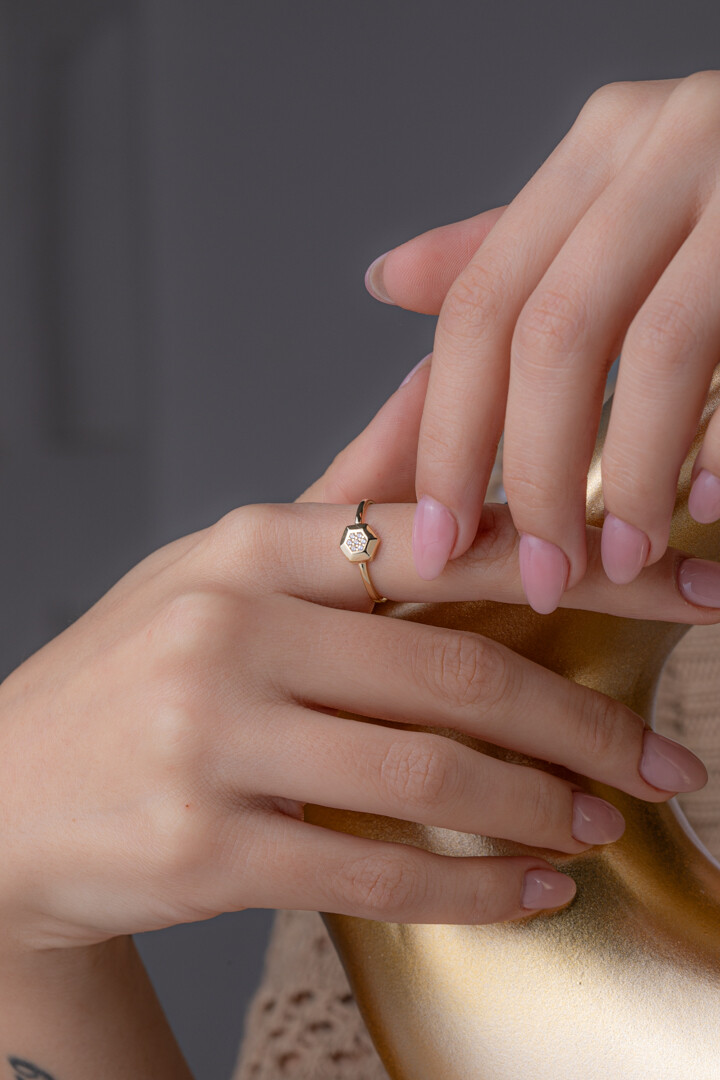 14 Ayar Altın Altıgen Yüzük