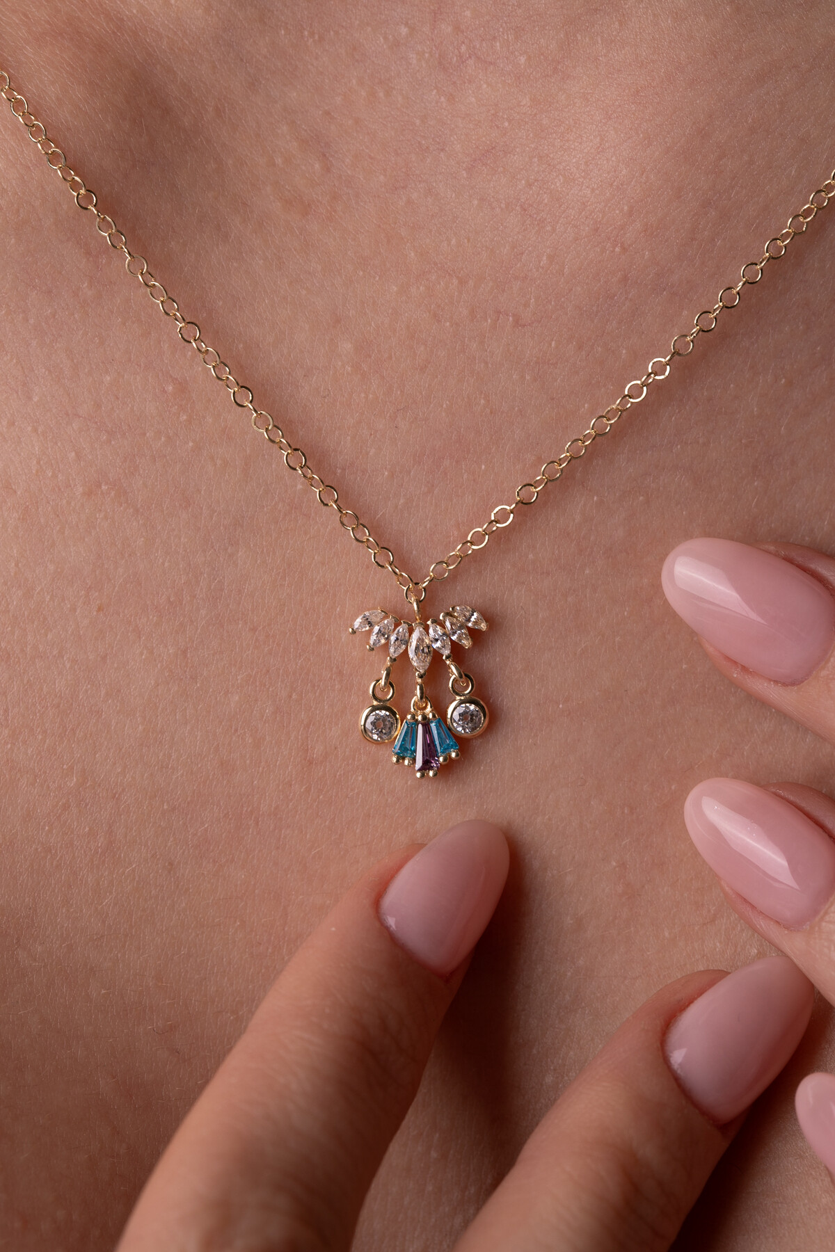 14 Ayar Altın Sallantılı Renkli Taş Kolye