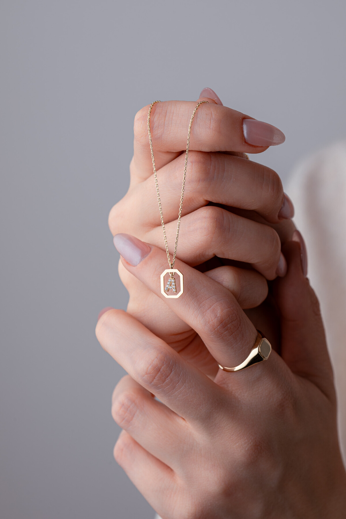 14 Ayar Altın A Harf Kolye