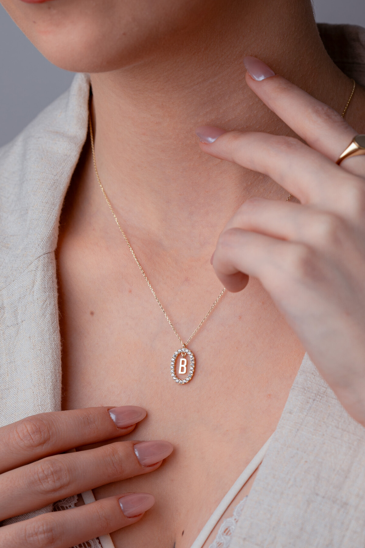 14 Ayar Altın B Harf Kolye