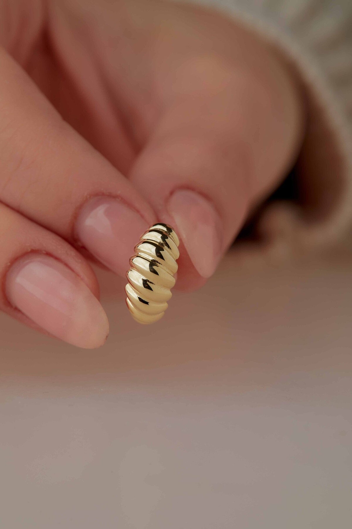 14 Ayar Altın Burgu Halka Küpe